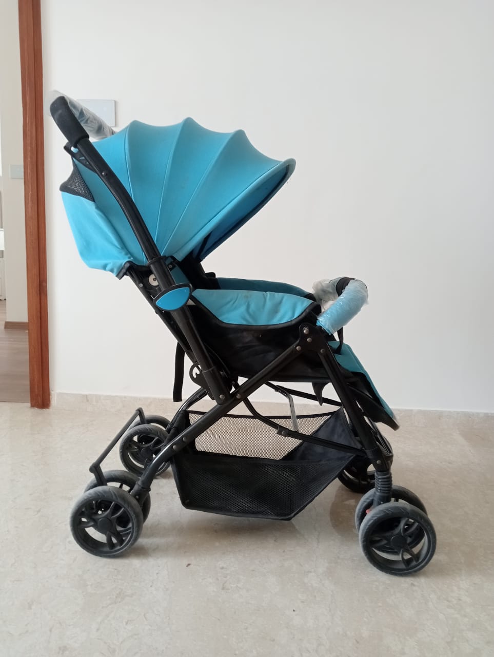 Babyhug Symphony Stroller, Blue,2024