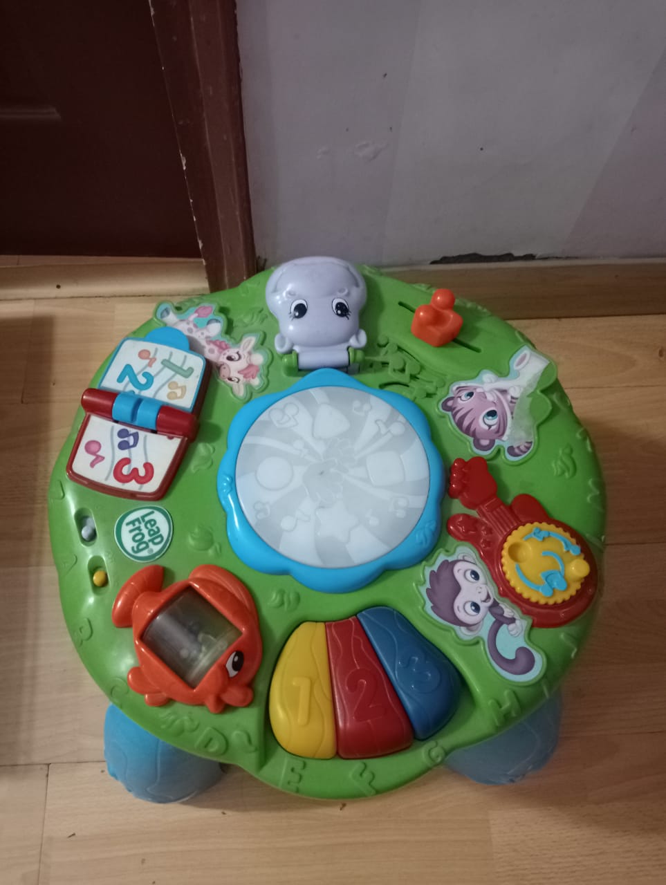 LeapFrog Animal Adventure Learning Table