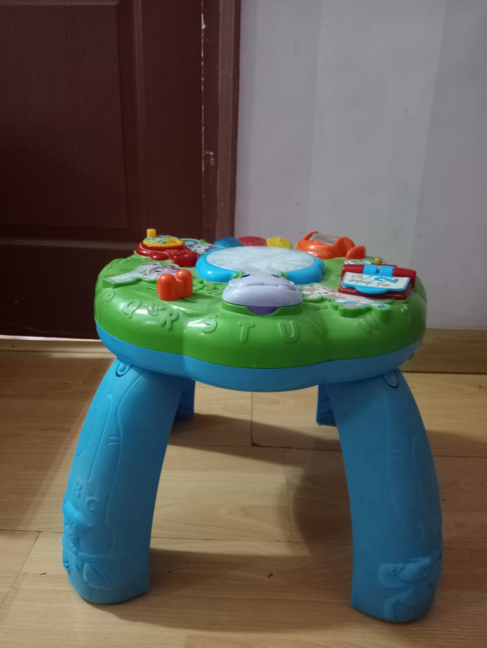 LeapFrog Animal Adventure Learning Table