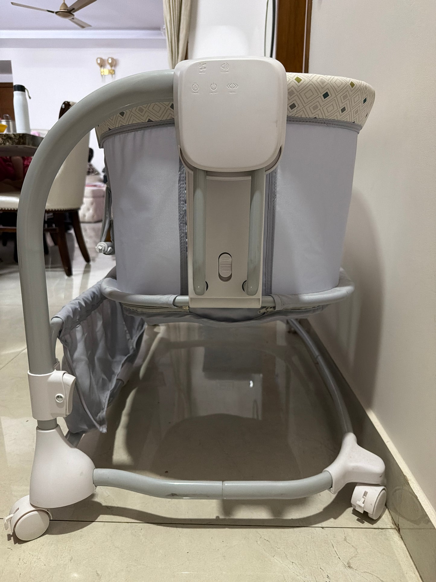 StarAndDaisy x Mastela Deluxe 3-in-1 Baby Bassinet Bassinet / Cradle
