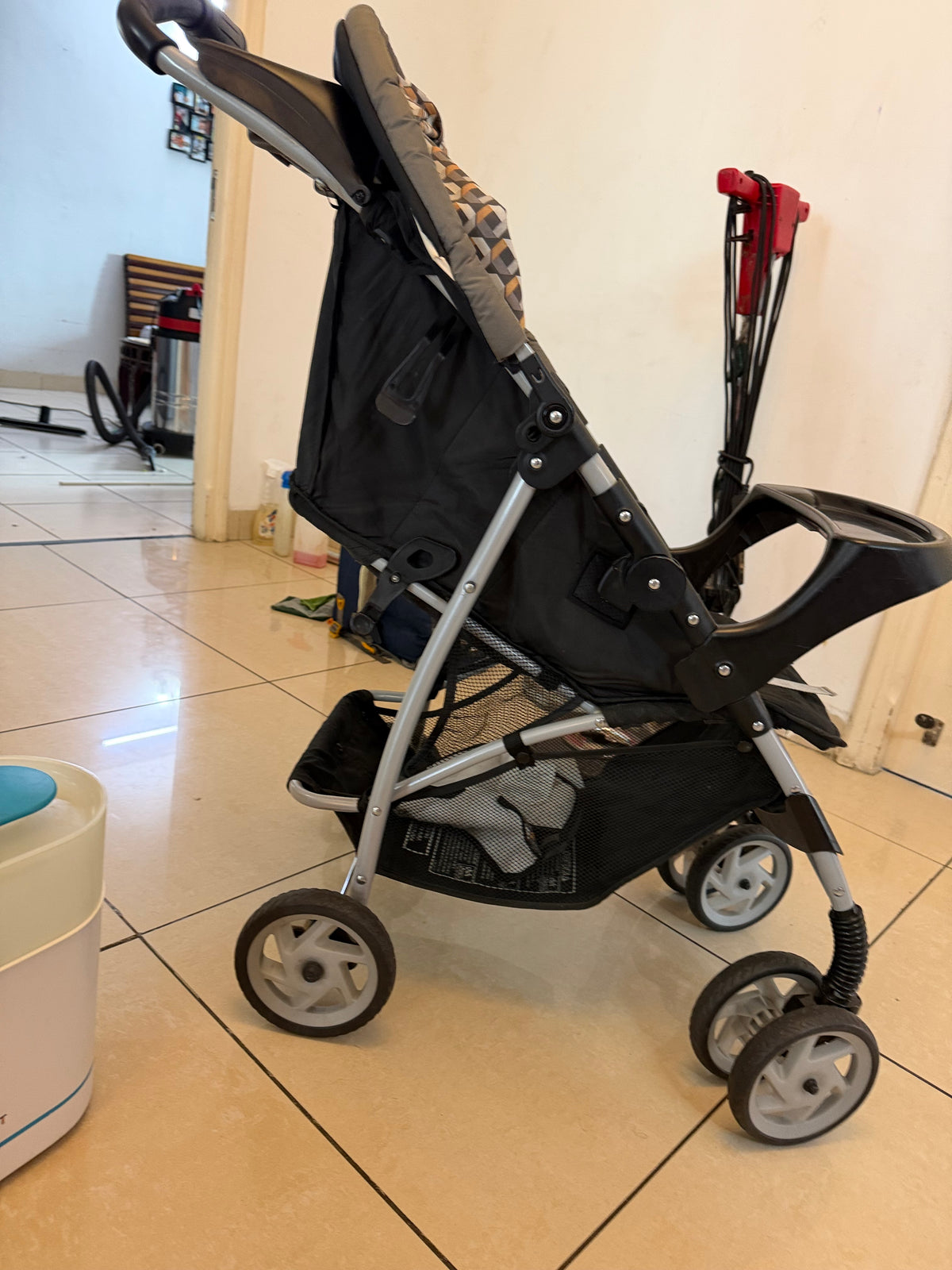 Graco Lite Rider Click Connect Bottle Cap Stroller