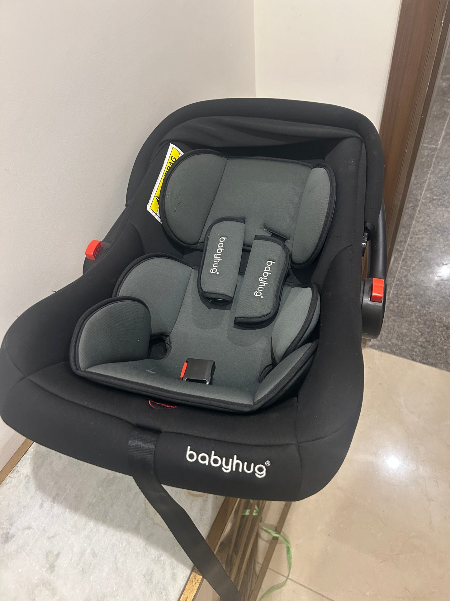 Baby Hug Carry Cot cum Car Seat