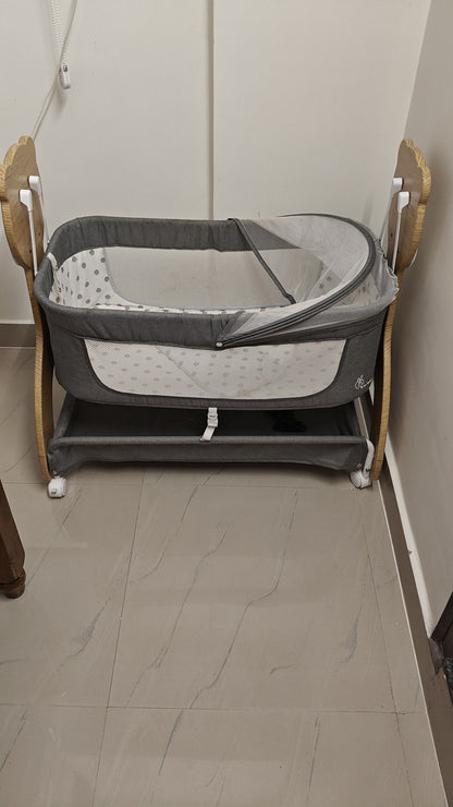 R for Rabbit Bassinet