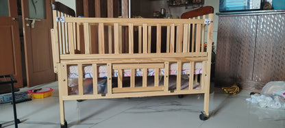 Furnifest Baby cot