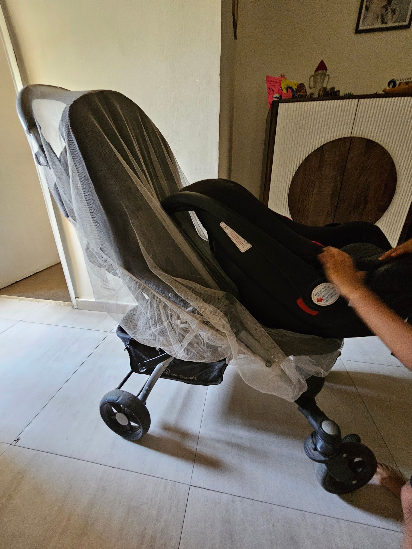 R for Rabbit baby stroller with car seat and net