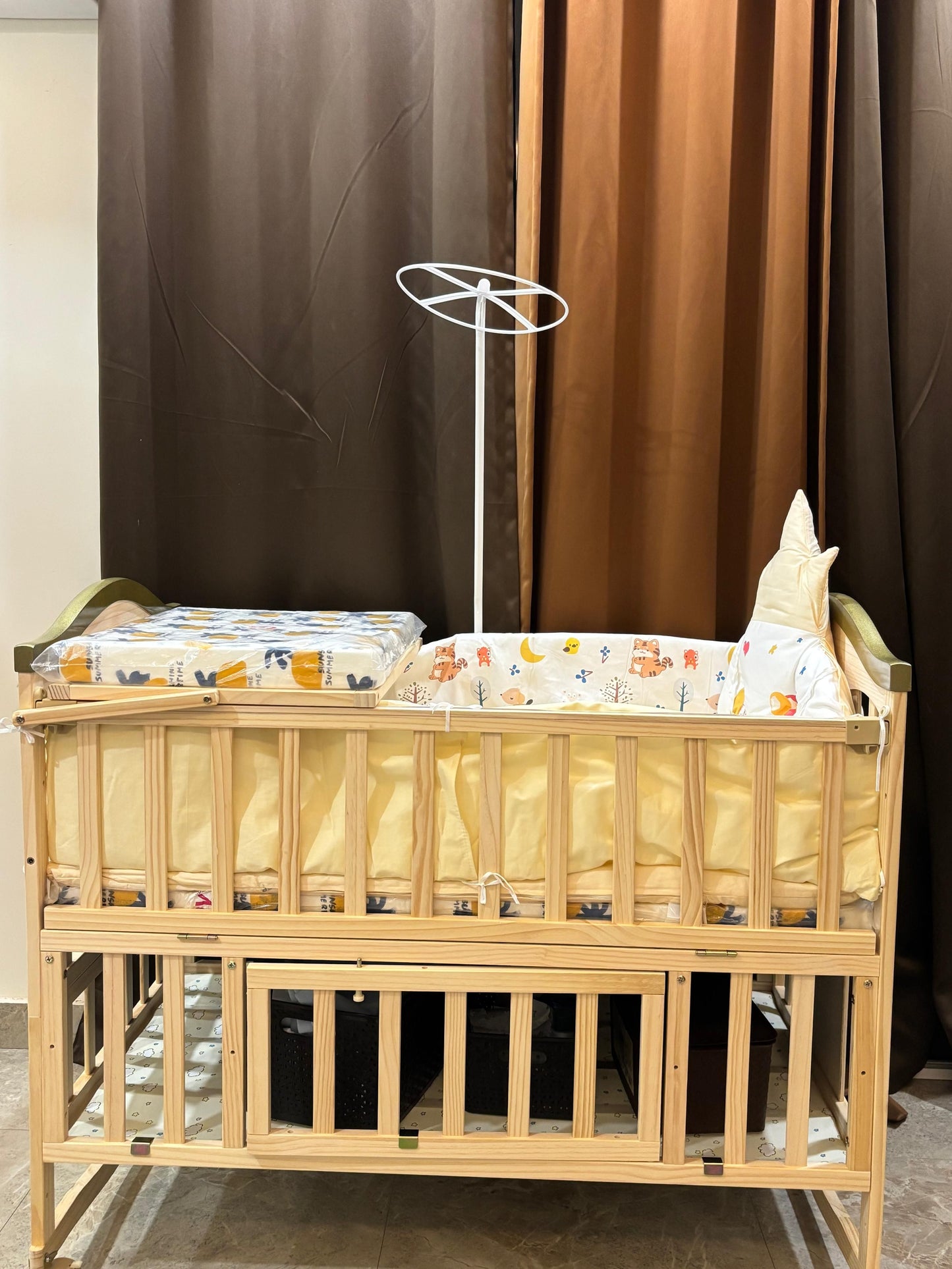 Huny Huny Bassinet Crib