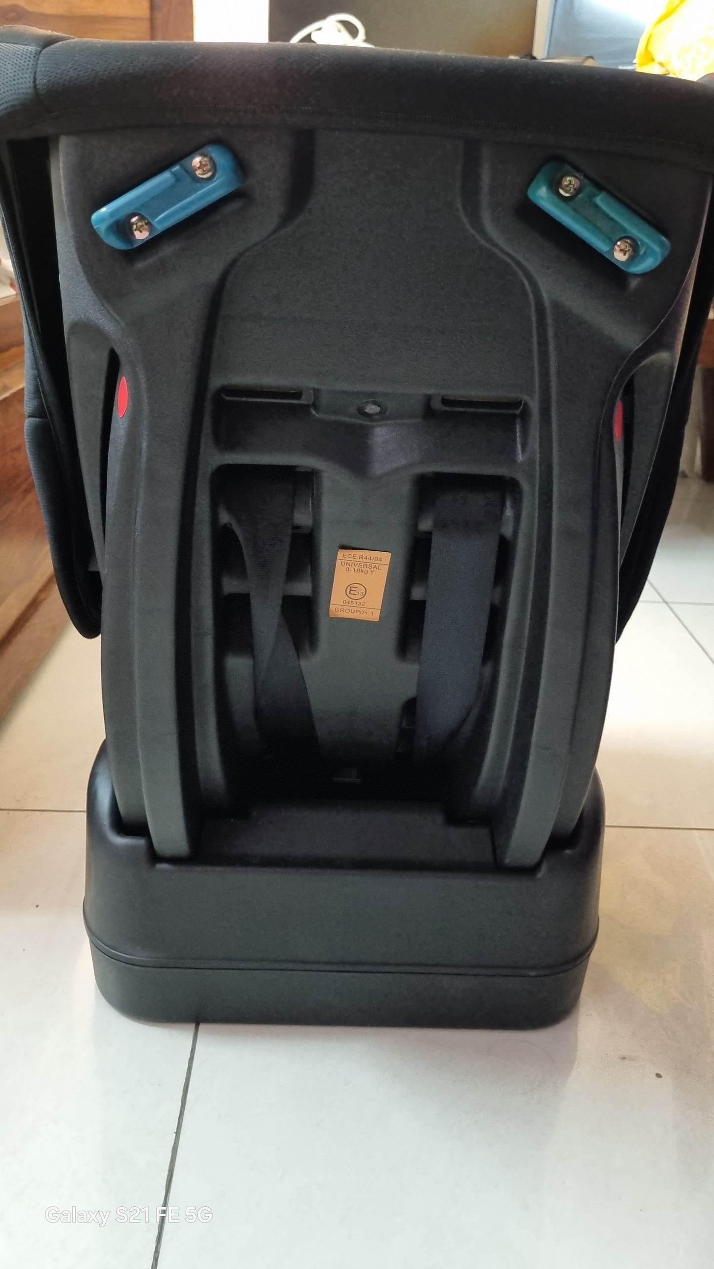 Luvlap Convertible Car seat