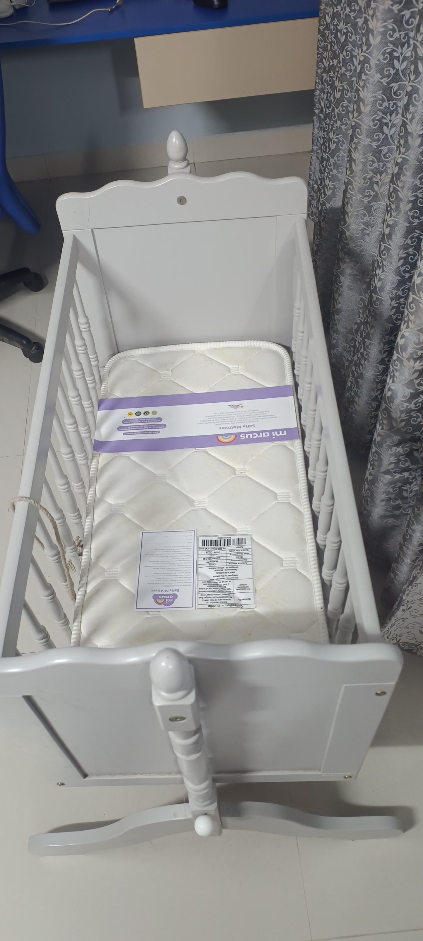 Miarcus Rubber Wood White Baby Cradle