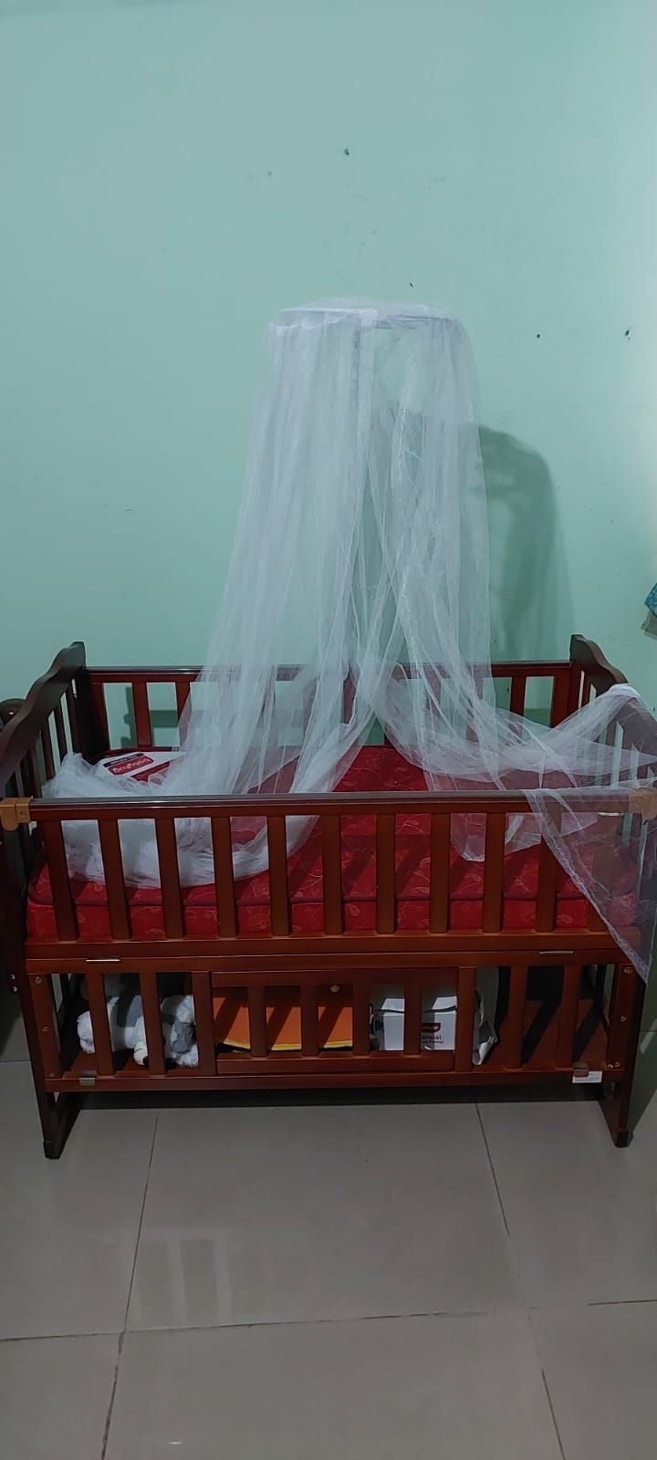 Babyhug Montana Baby Crib