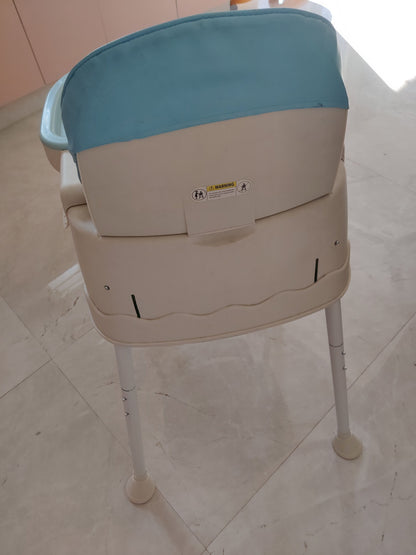 Star and Daisy high chair