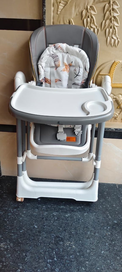 R for Rabbit  Marshmallow 3-in-1 High Feeding Chair With Swing