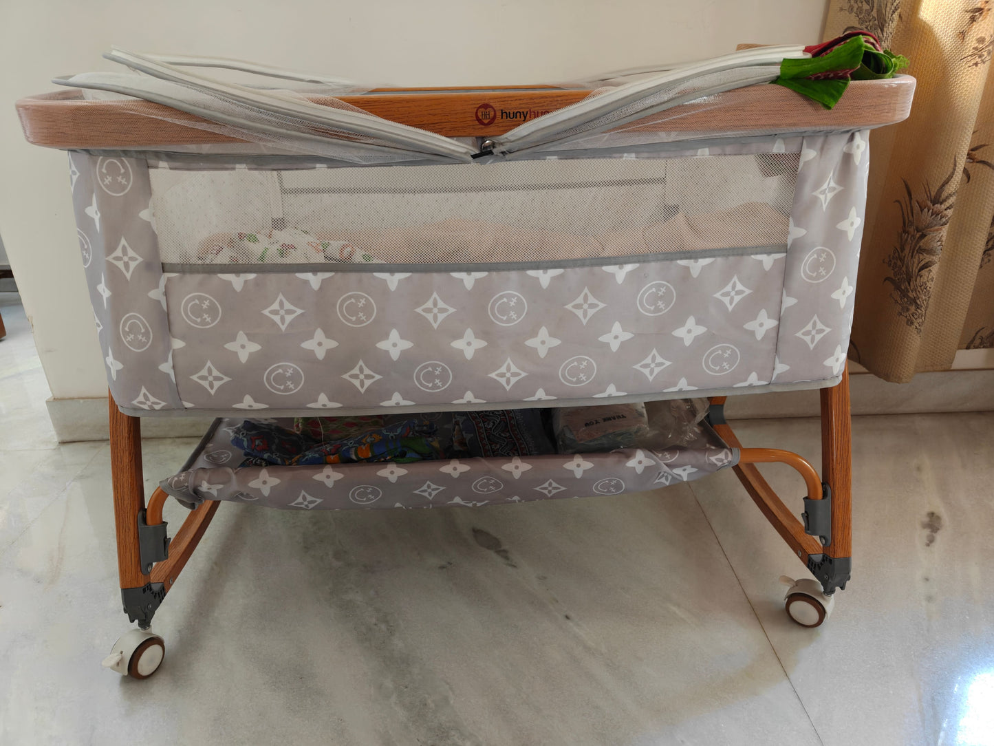 Huny Huny Travel Baby Bedside Bassinet