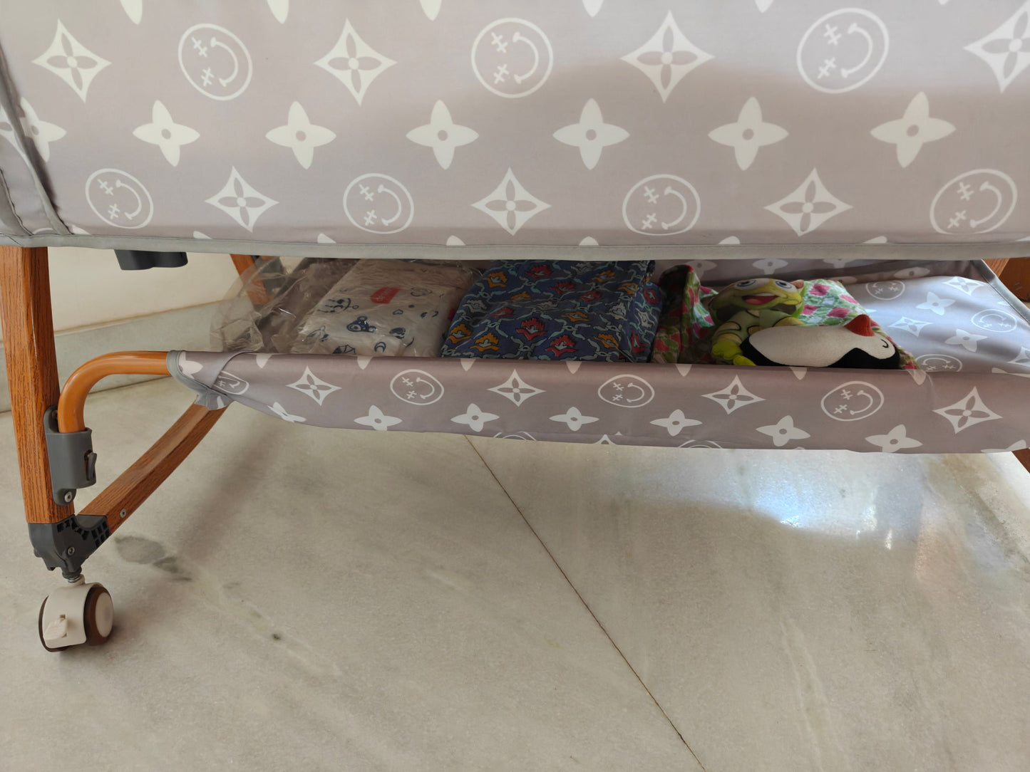 Huny Huny Travel Baby Bedside Bassinet