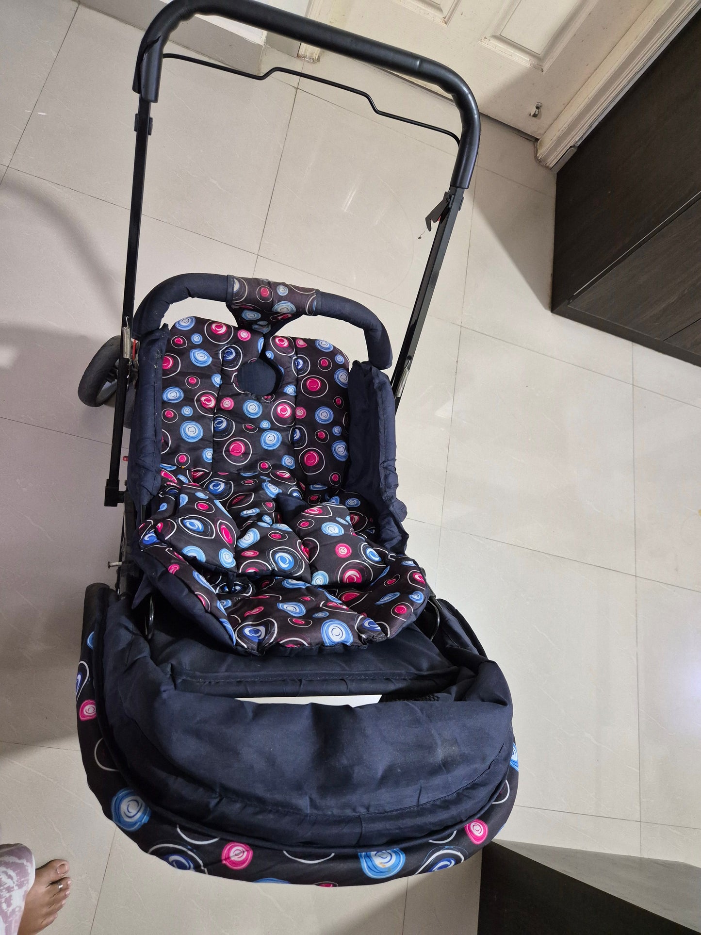 Babyhug	Comfy Ride Stroller