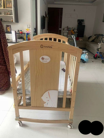Huny Huny Baby Crib