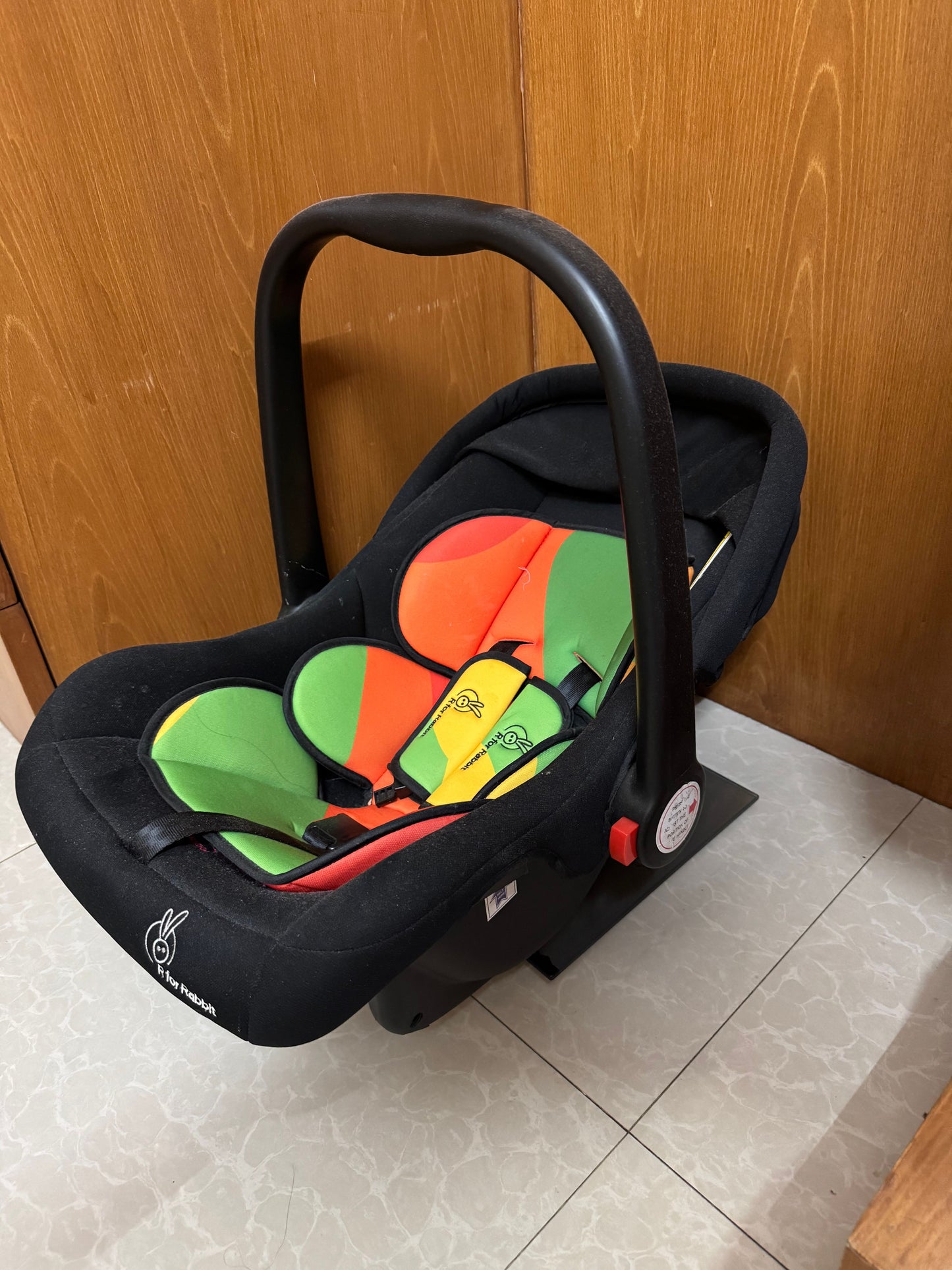 R for Rabbit Picabbo Car seat