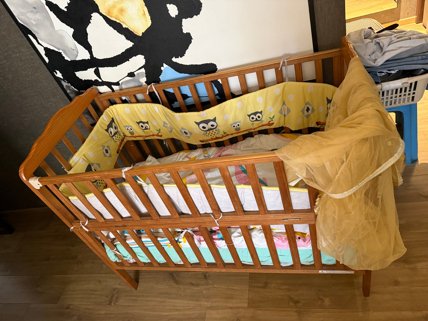 Babyhug Cot/crib