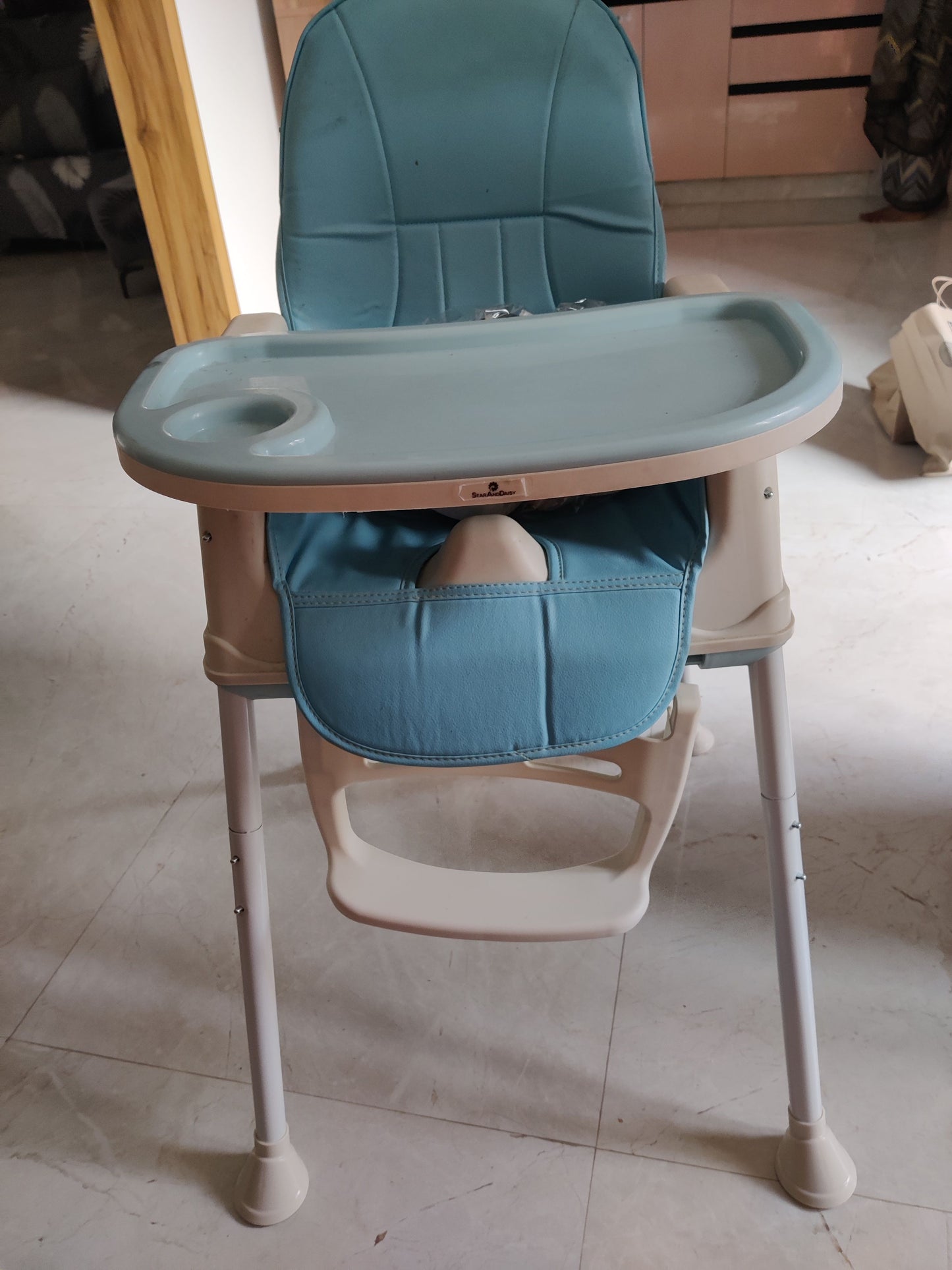 Star and Daisy high chair