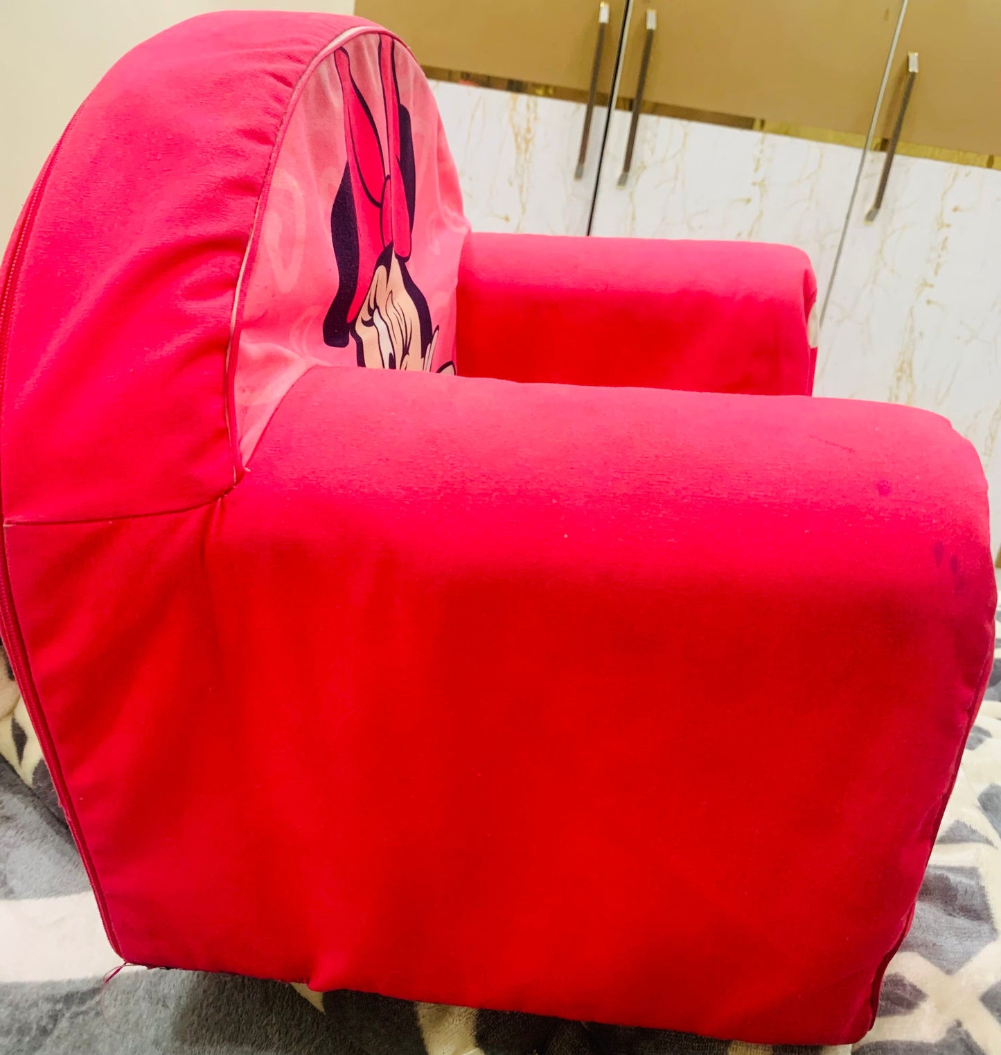 Pepperfry Minnie Mouse light weight sofa for kids