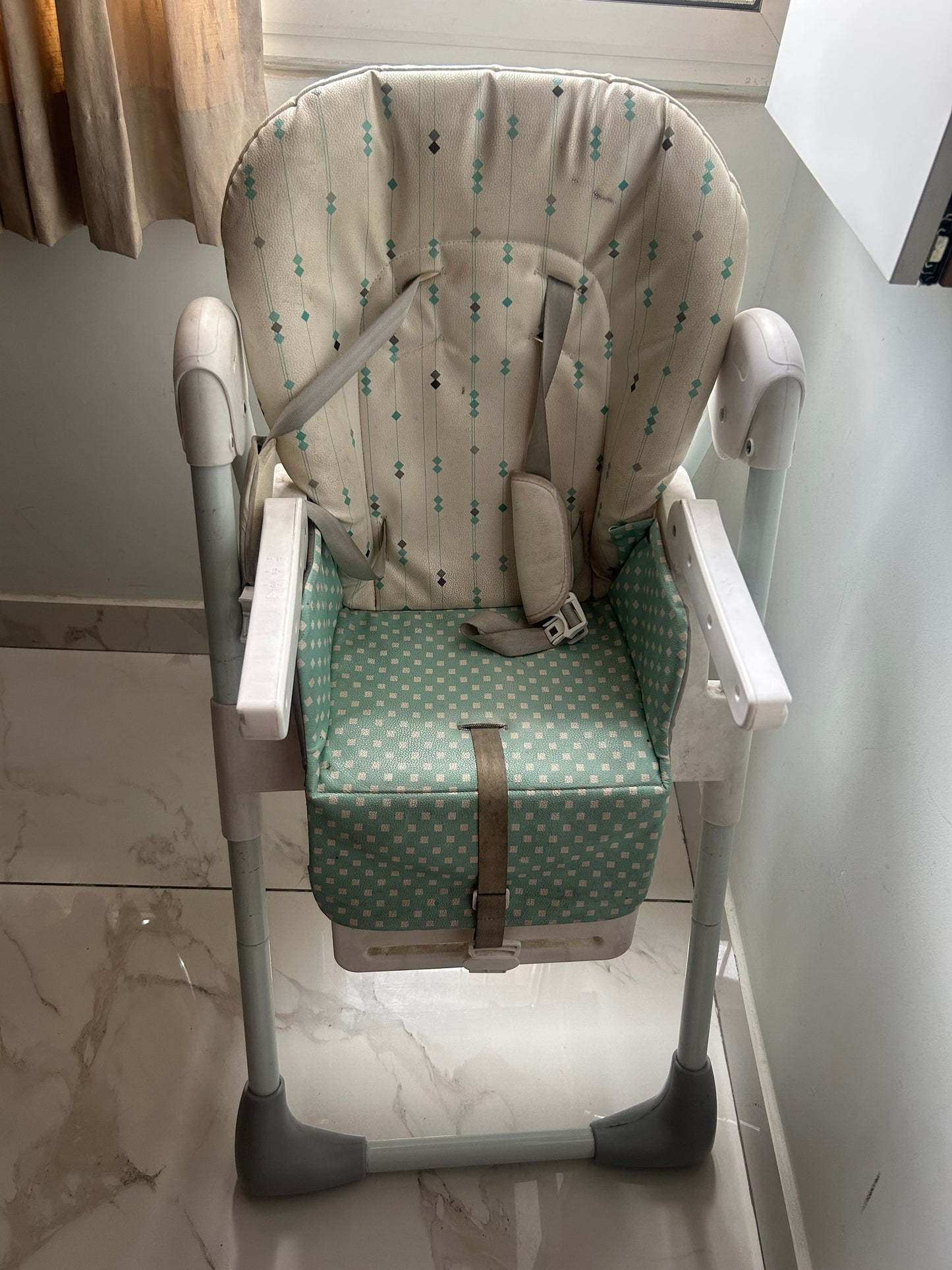 R for Rabbit  Marshmallow High Chair