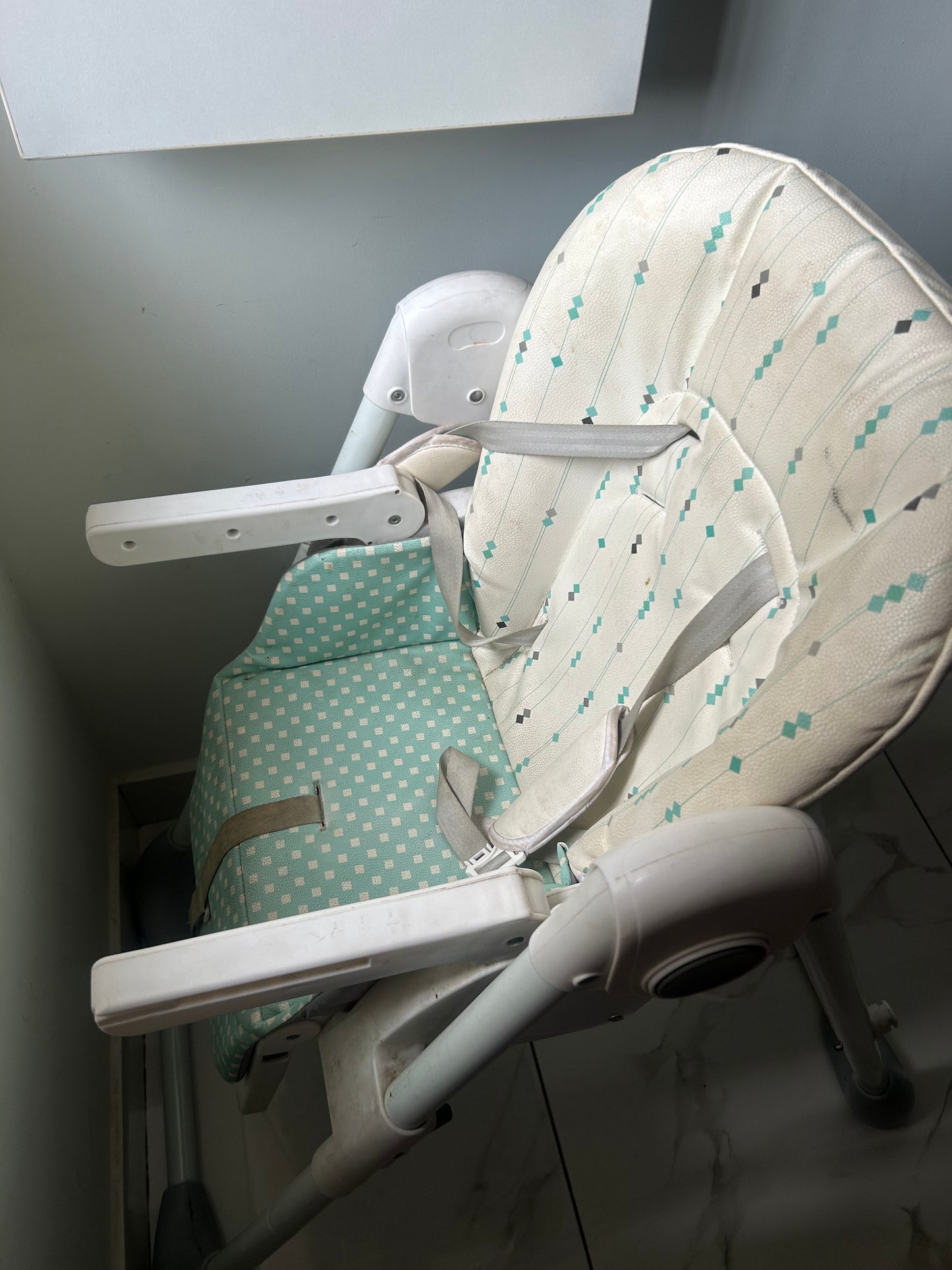 R for Rabbit  Marshmallow High Chair