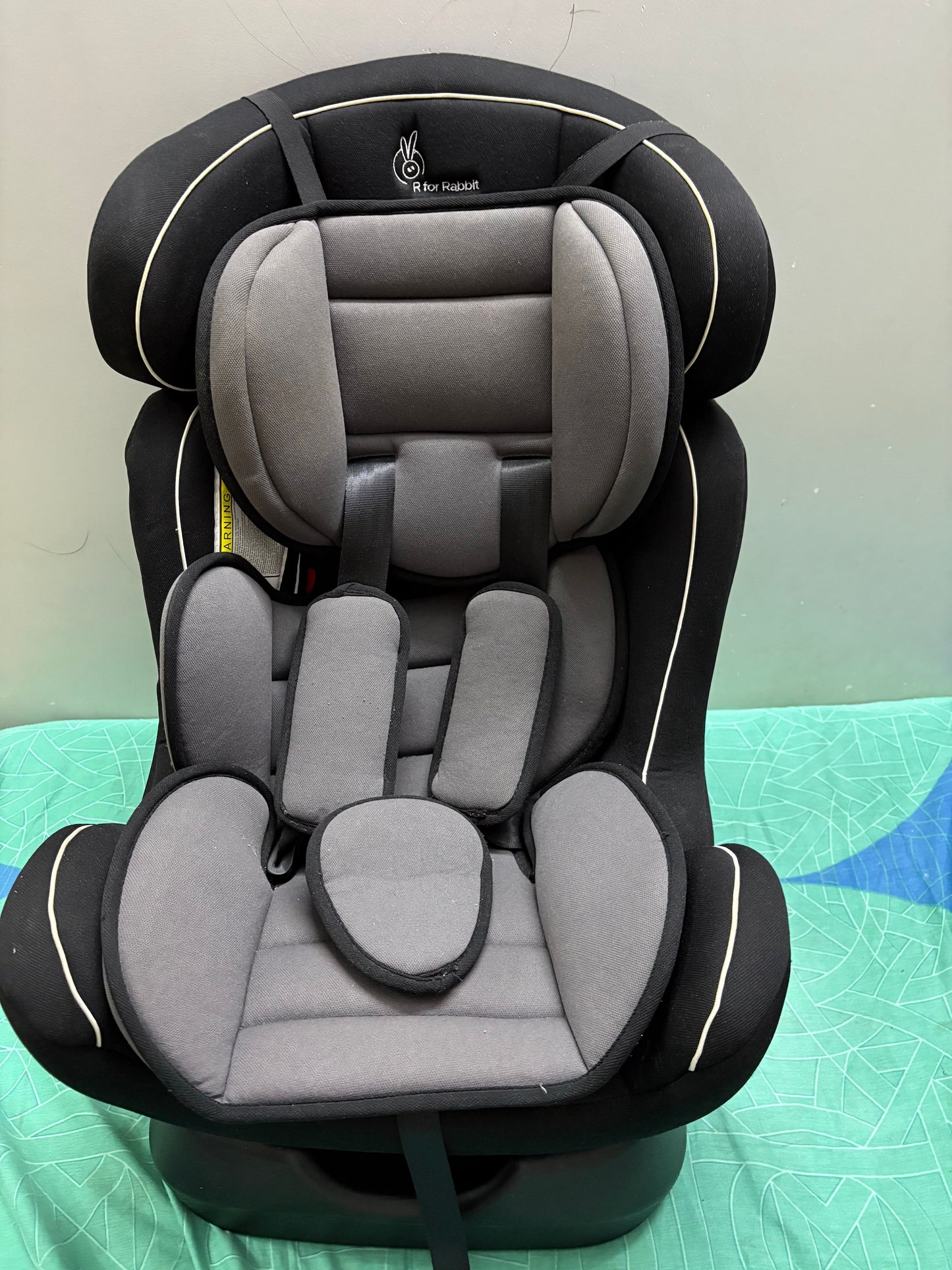 R for Rabbit Jack and Jill Grand Car Seat - Almost like new