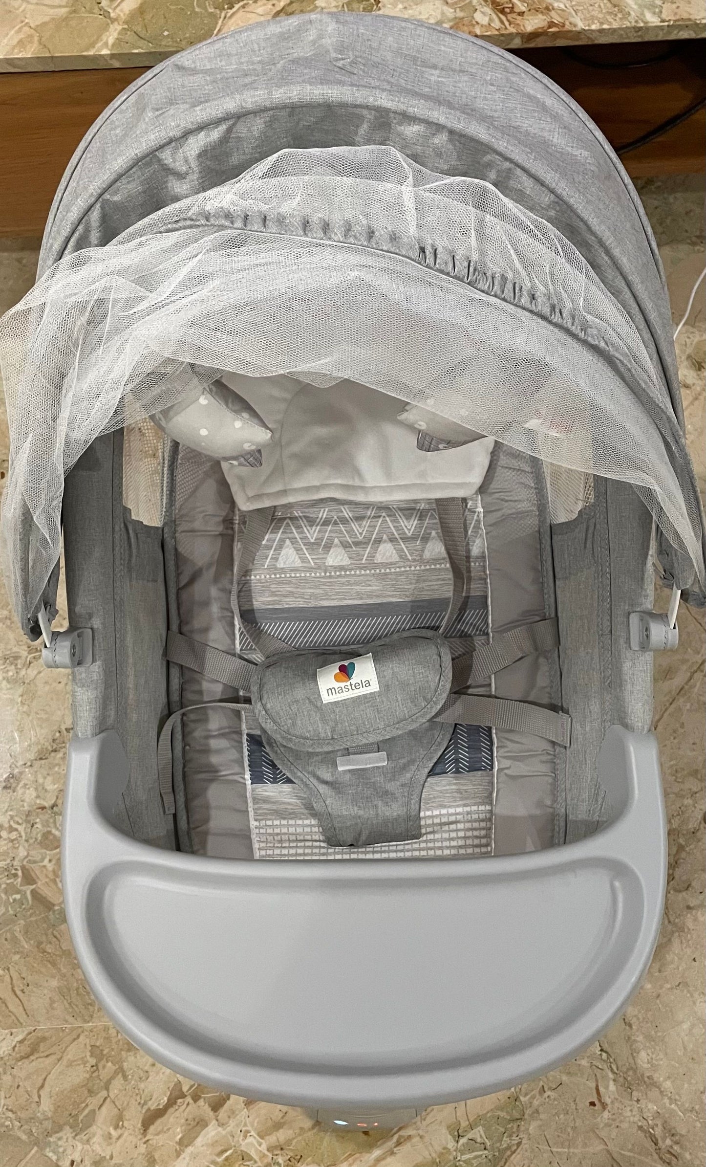 Mastela 4 in 1 Swing/Rocker