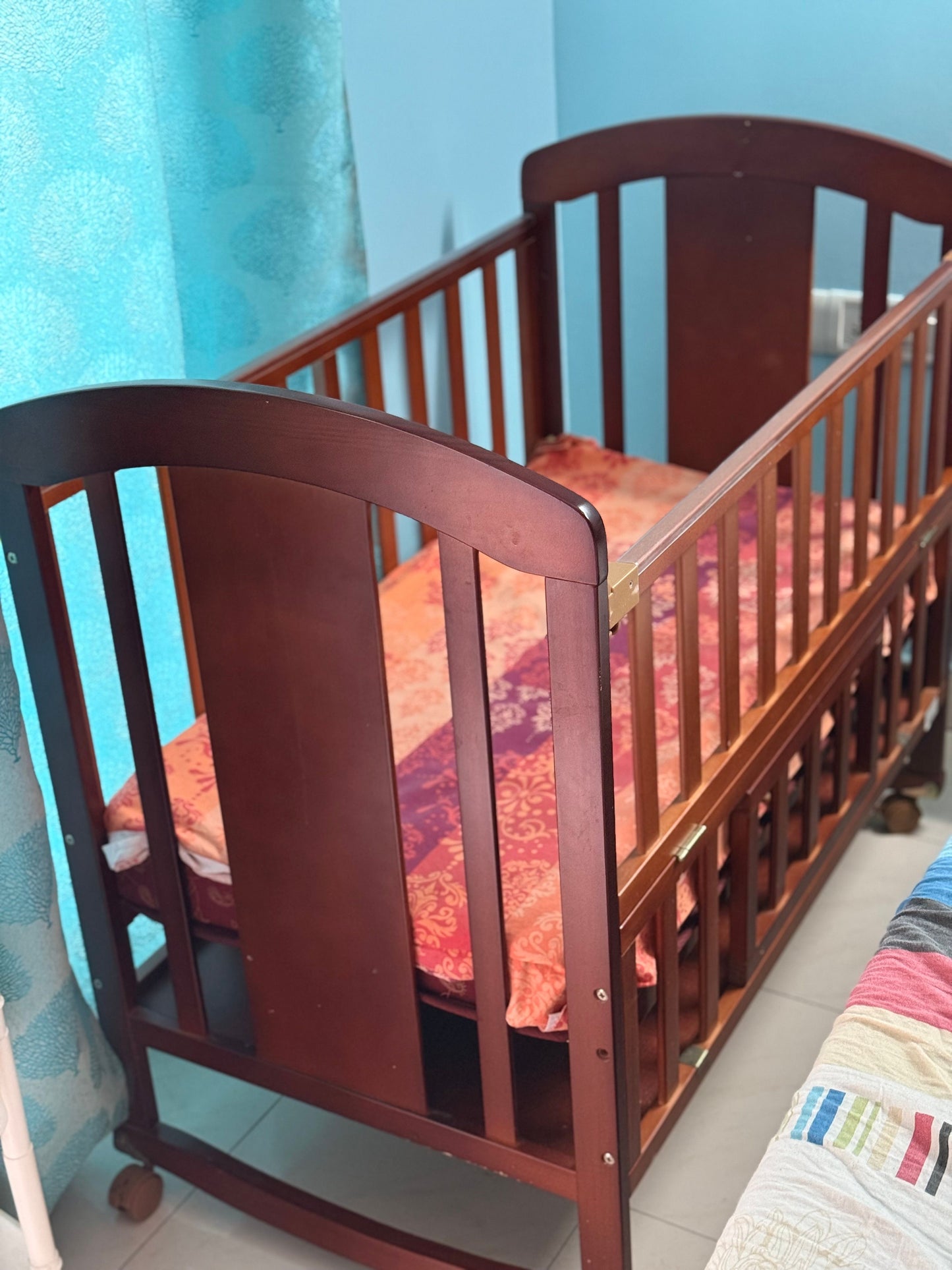 Babyhug Baby Cot/Crib With Mattress