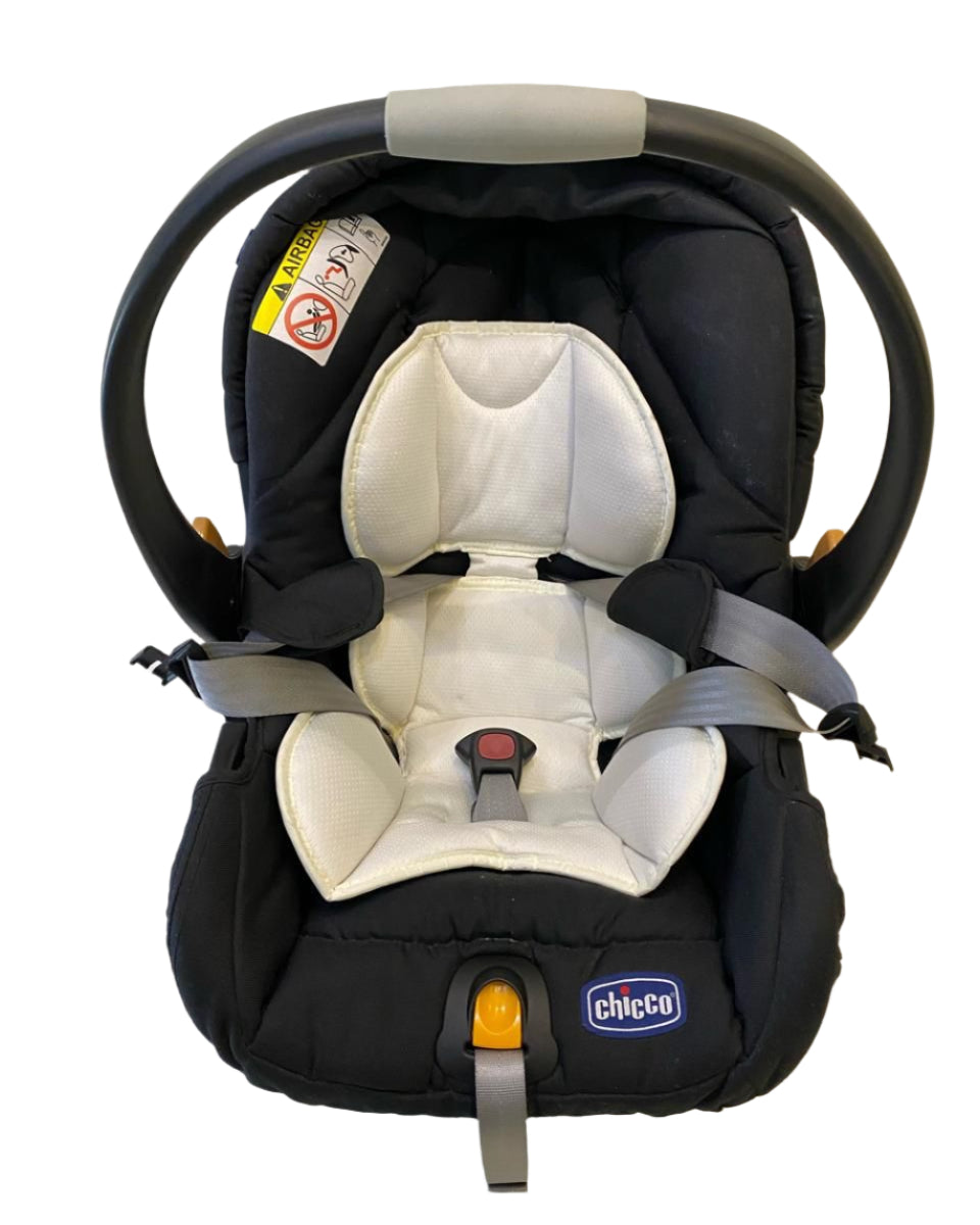 Chicco Keyfit infant car seat 