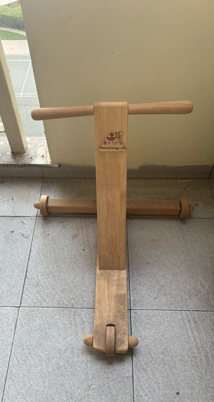 Ariro Traditional Push Wagon ( Wooden )