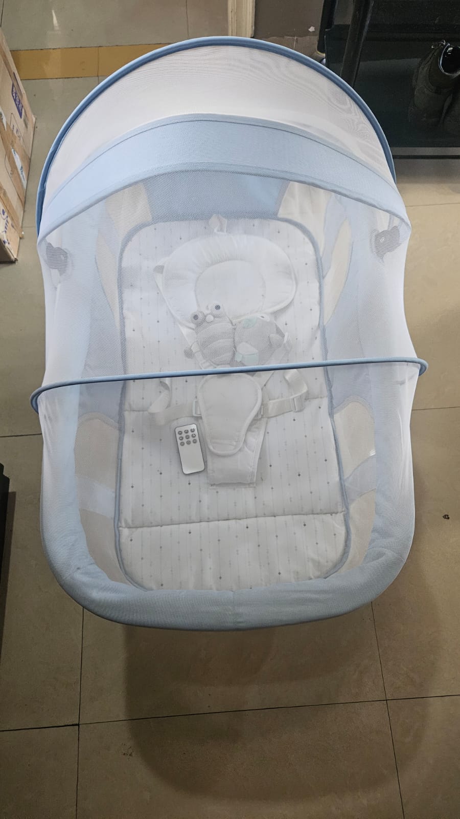 StarAndDaisy 2-in-1 Electric Swing Cradle with Automatic Swing Multi-Motion