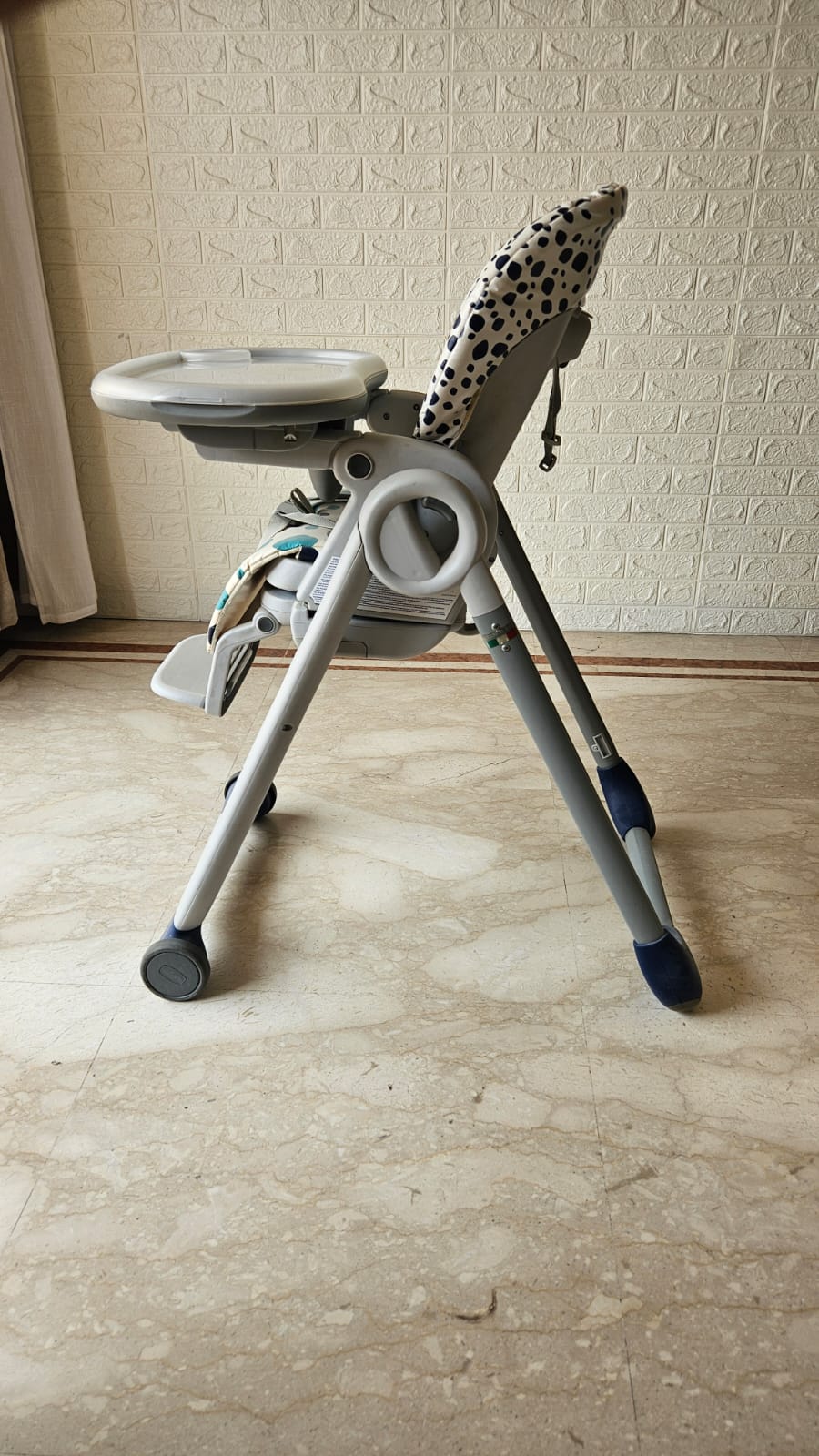 Chicco Polly Progress 5-in-1 High Chair | White Printed