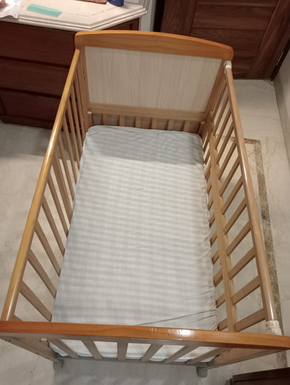 Babyhug Kelly Wooden Cot with Detachable Bassinet | Comes with 2 Mattresses