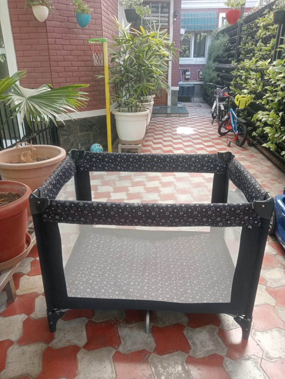 Pack n Play Playpen | Needs Repair