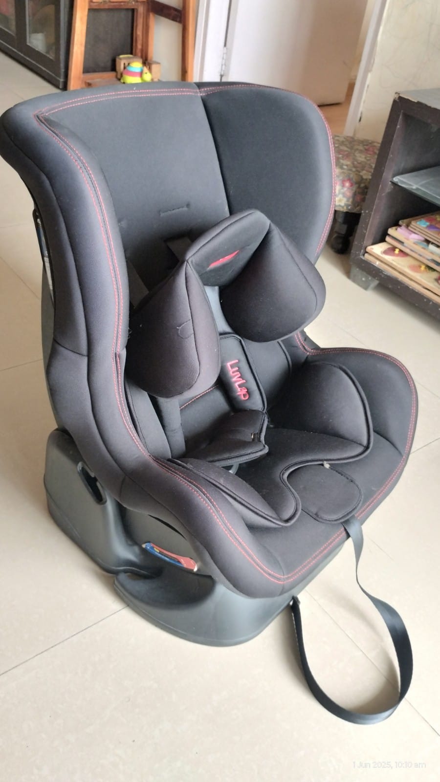 LuvLap Sports Convertible Car Seat, 2024, Barely Used