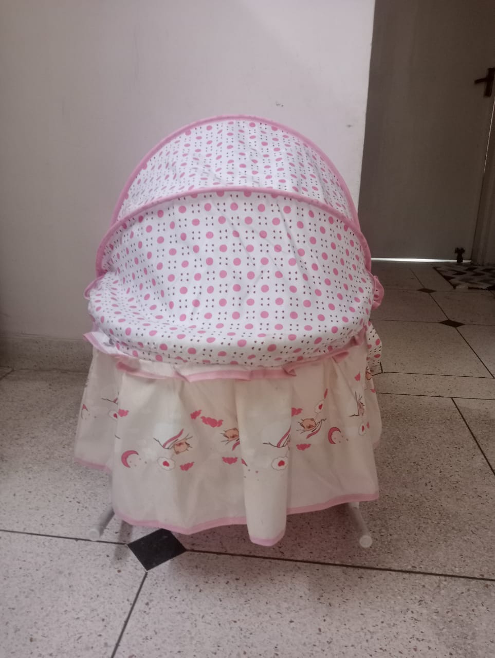 Mee Mee Baby Cradle With Mosquito Net