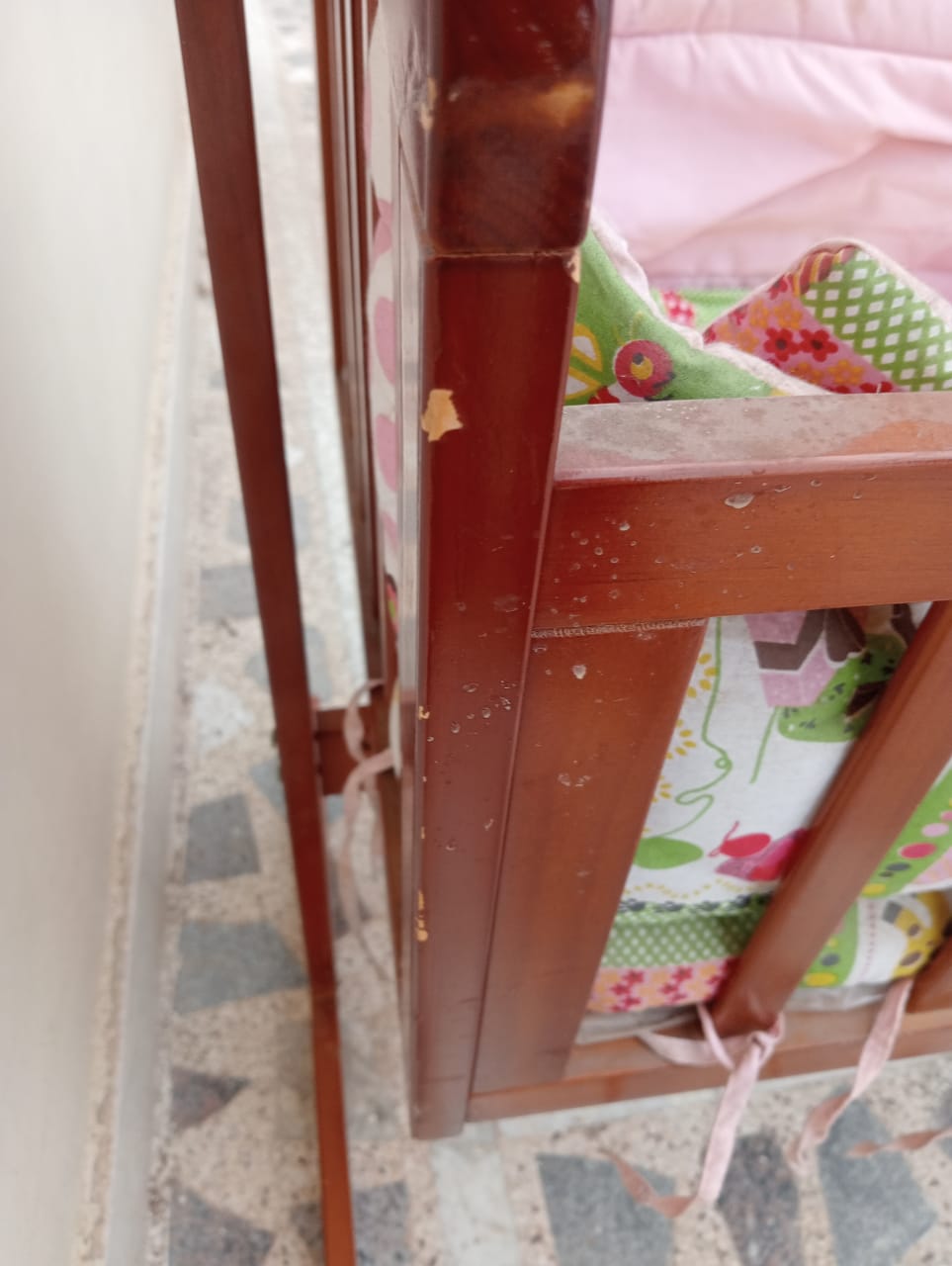 Babyoye Wooden Cot