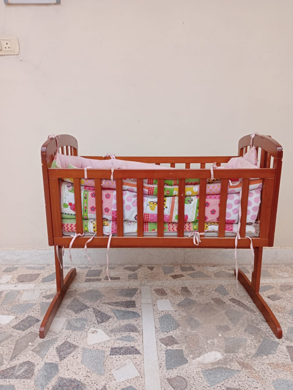 Babyoye Wooden Cot