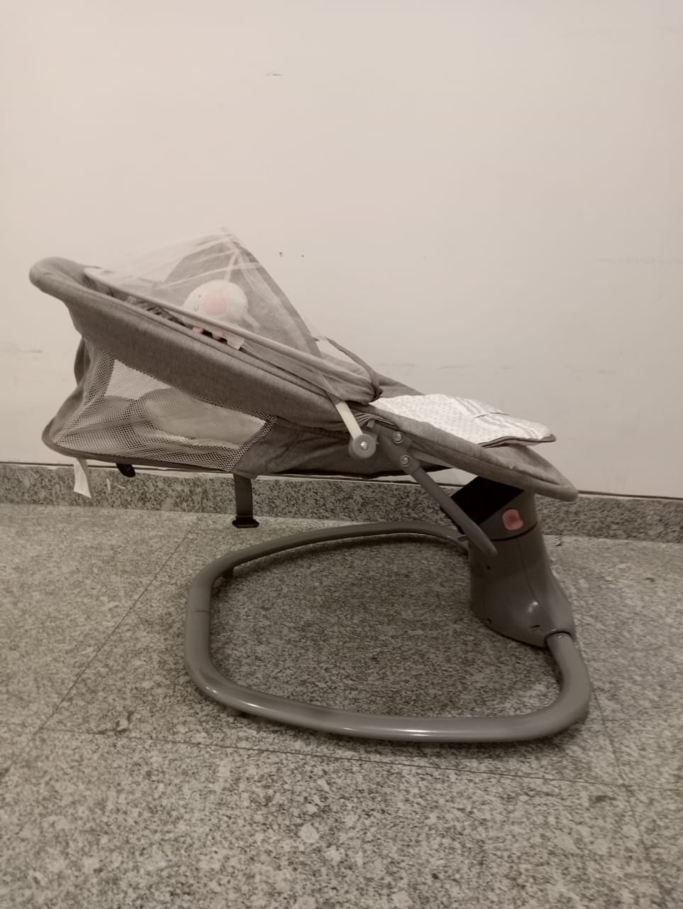 MASTELA 3-in-1 Deluxe multifunctional Swing & Rocker