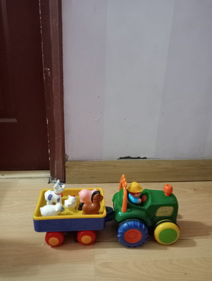 Kiddieland: Light N' Sound: Farm Tractor - Vehicle & Animal Toy Playset
