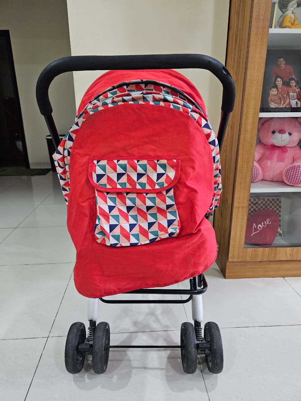 Mee Mee Pram with adjustable postion