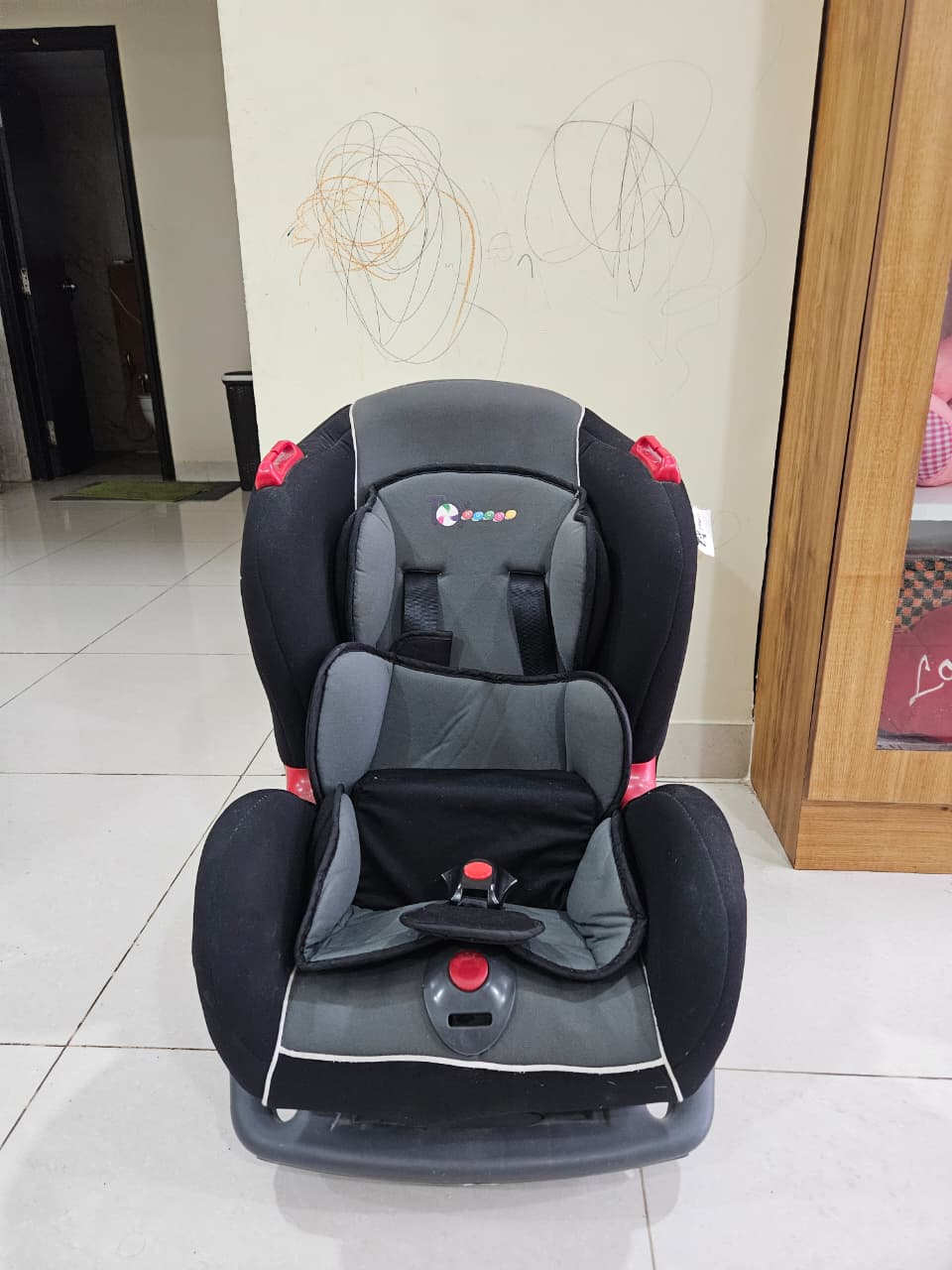 Toy House Convertible Car Seat for Kids