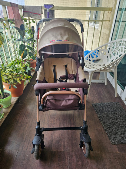 Huny Huny Reversable Handle Pram/Stroller | Gently Loved, 2022