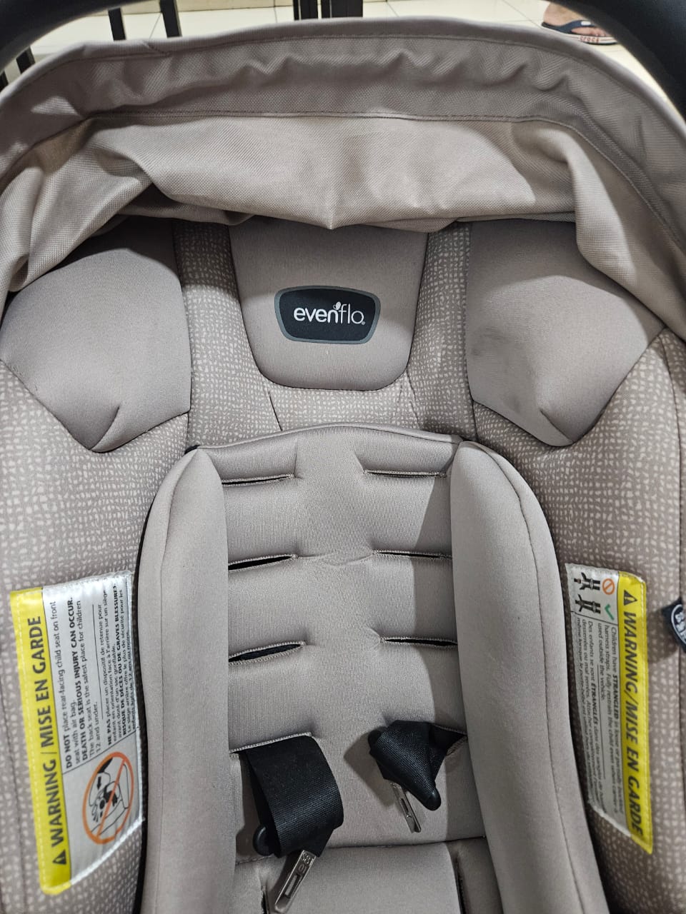 Evenflo Pivot Modular Travel System