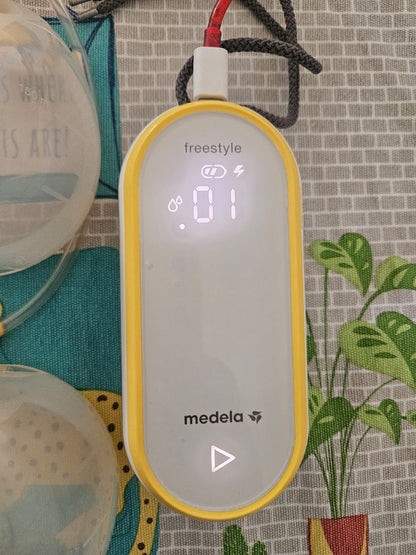 Medela Freestyle Hands-Free Double Electric Breast Pump with Wearable Cups