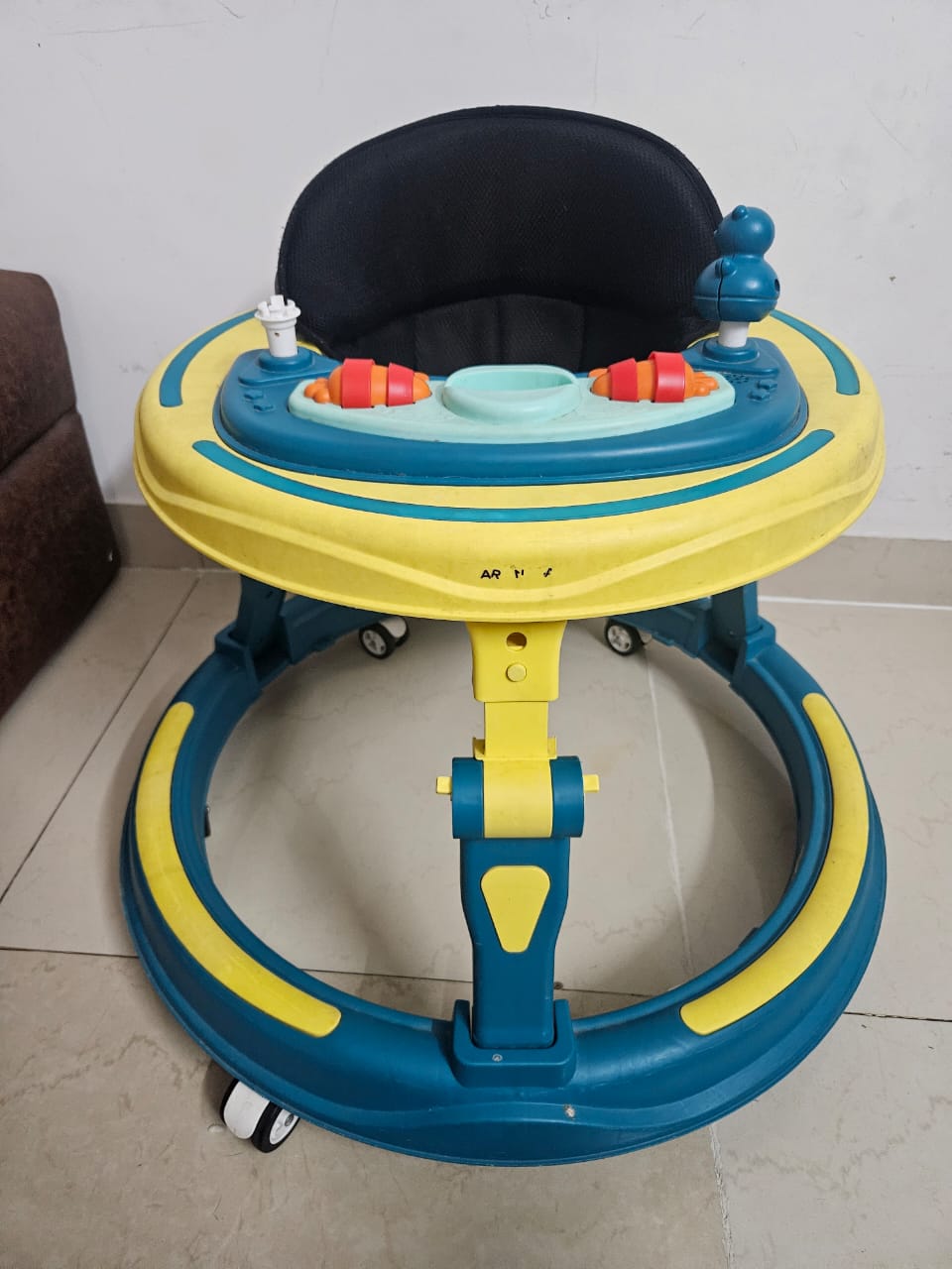 Star & Daisy Activity Push Walker