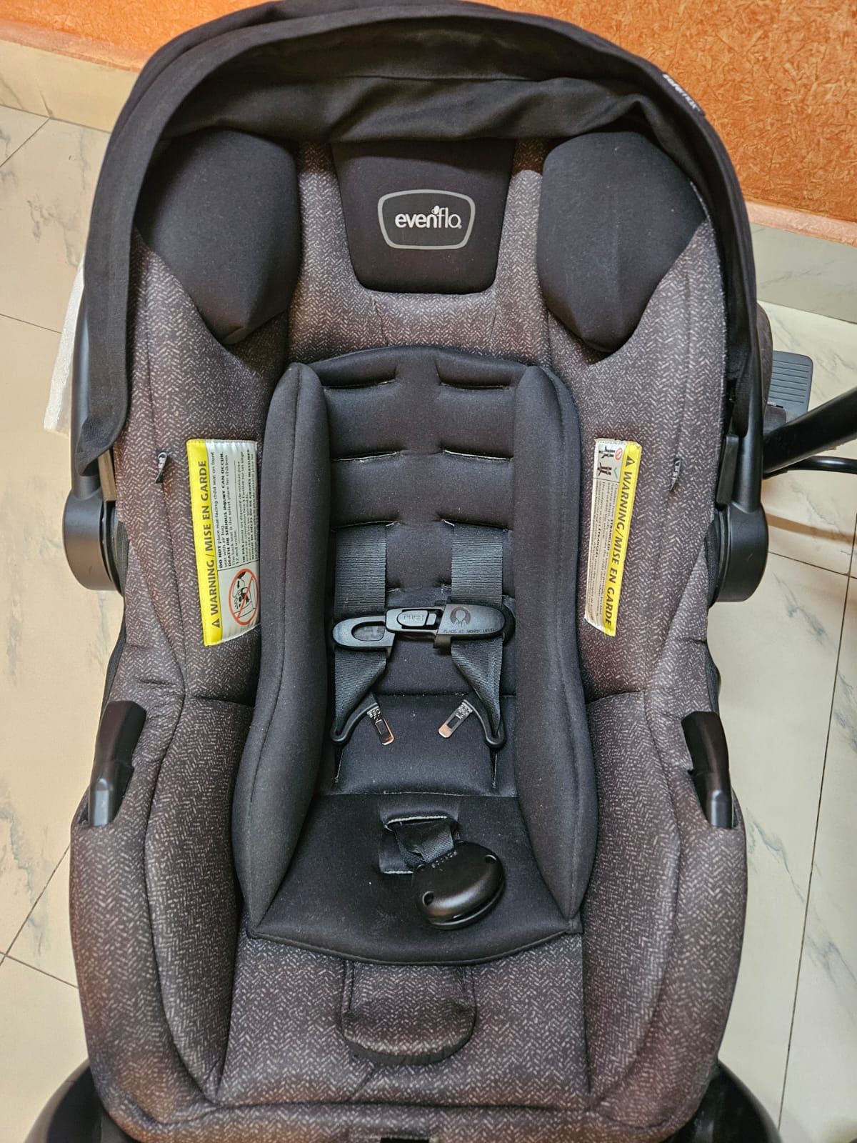 Evenflo Pivot Modular Travel System