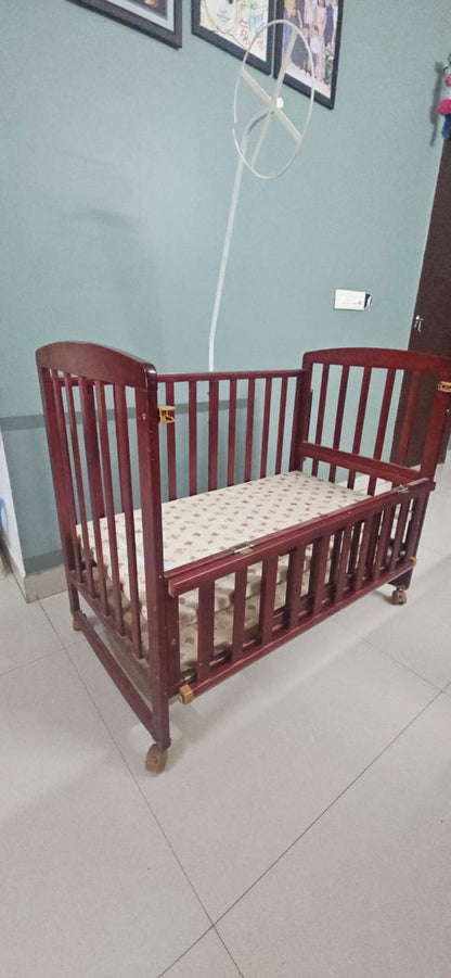 Babyhug C-50 Baby Cot With Mattress
