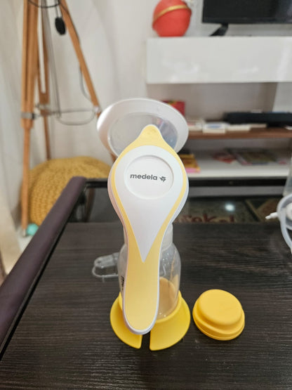 Medela Harmony Manual Breat Pump
