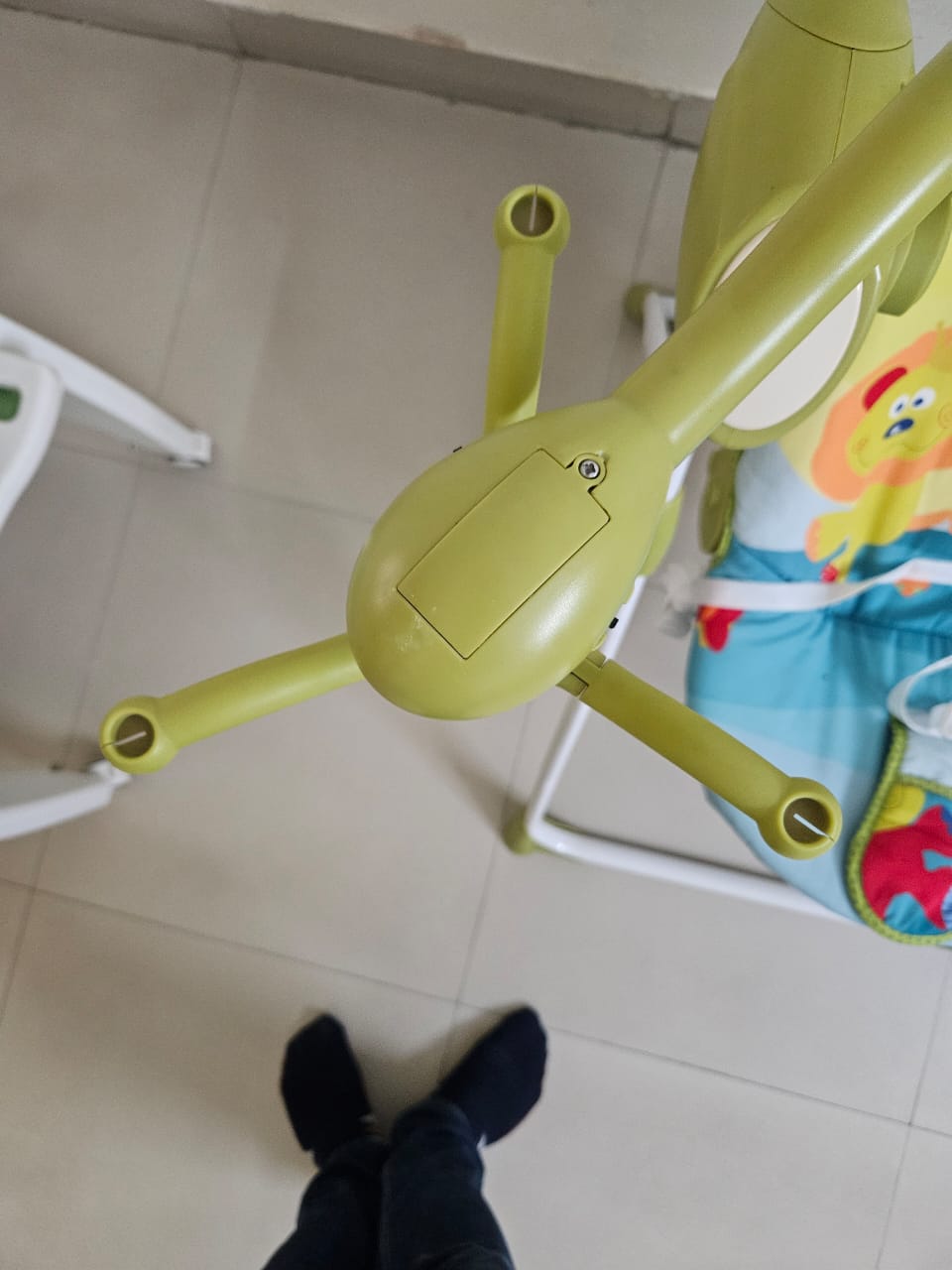 Babyhug Gaiety Electronic Swing